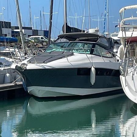 Une Nuit Sur Un Bateau Linge & Menage Inclus La Rochelle  Exteriér fotografie