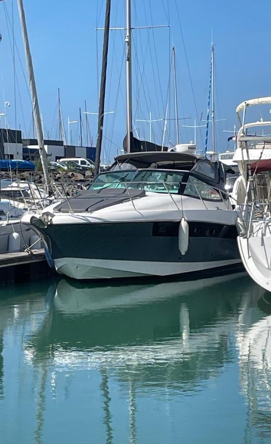 Une Nuit Sur Un Bateau Linge & Menage Inclus La Rochelle  Exteriér fotografie